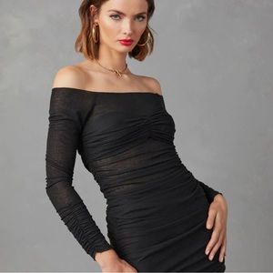 SKYLER ROSE, Black, Off Shoulder Top. Size Small. NWT